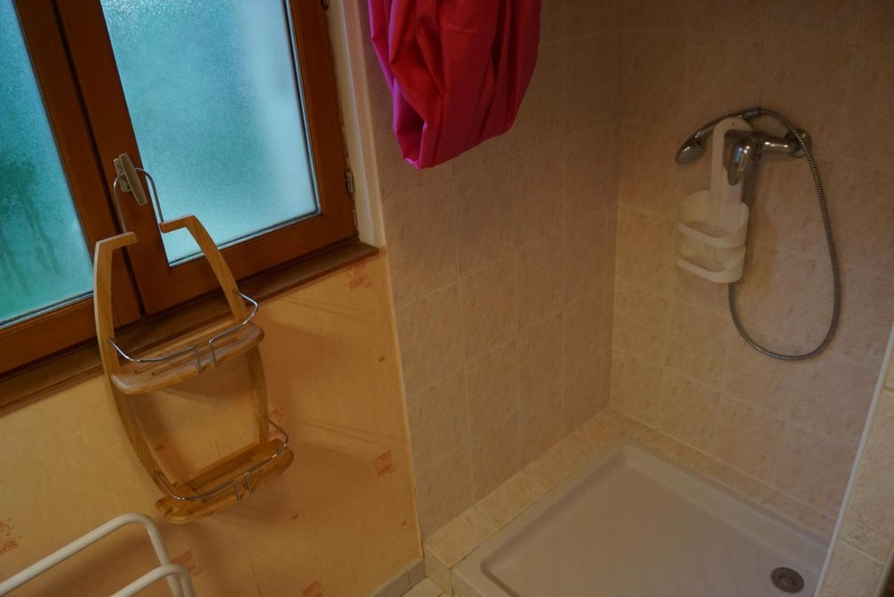 La Petite Maison Dans La Prairie Cassaignes Exterior foto