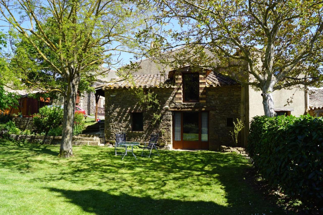 La Petite Maison Dans La Prairie Cassaignes Exterior foto